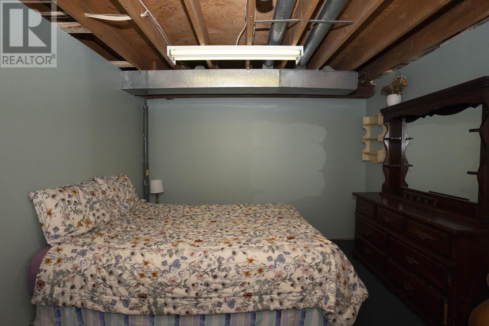 556 Laurentian DR - Image 44
