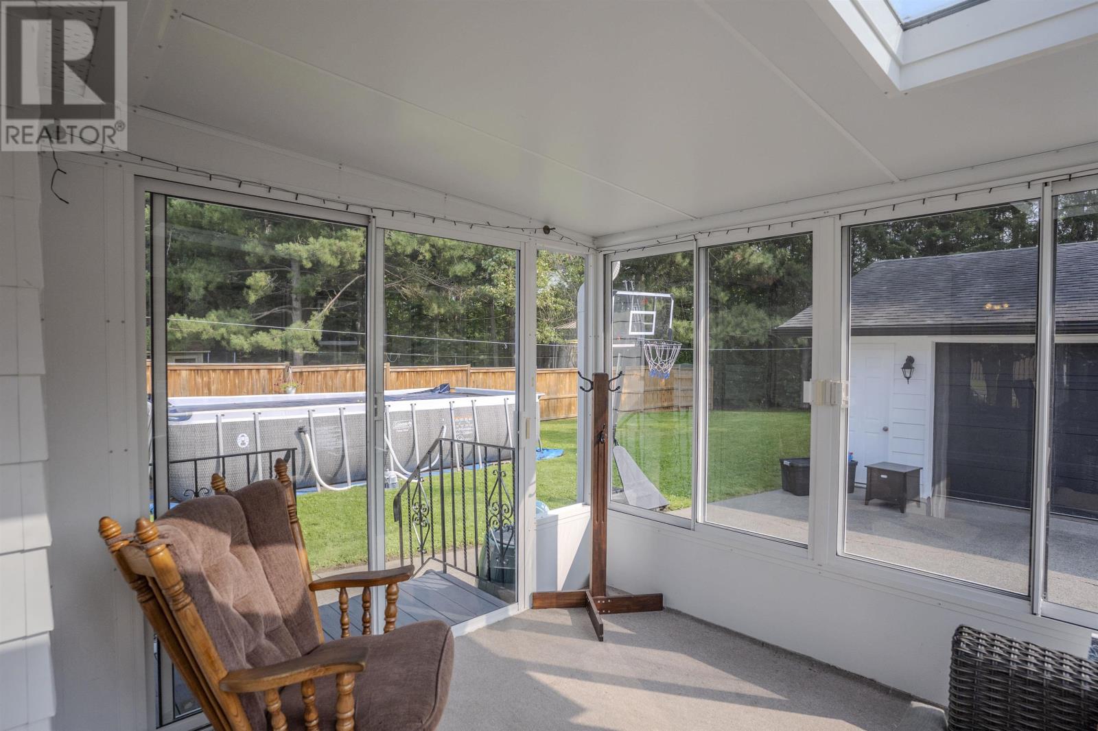 556 Laurentian DR - Image 42