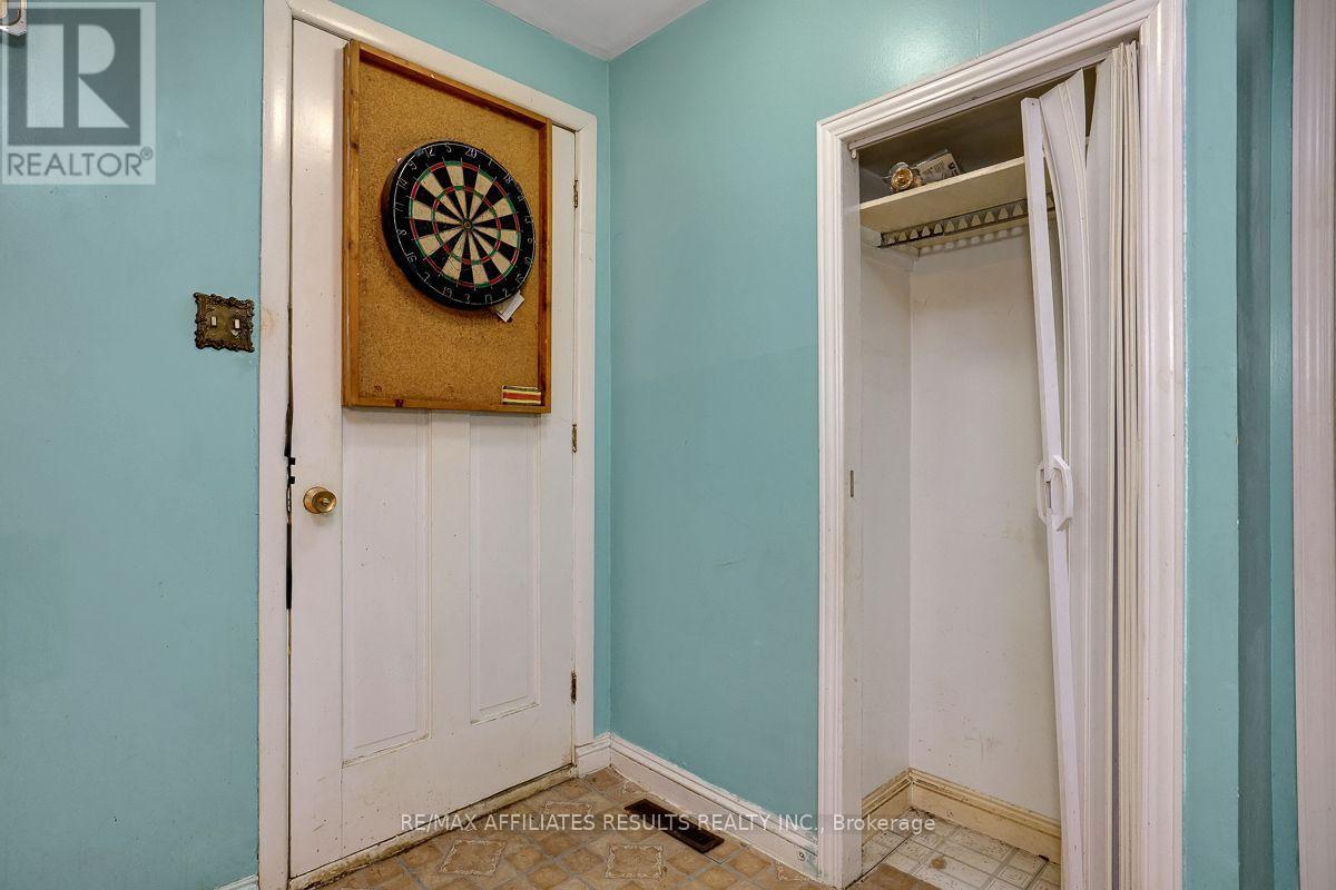 3326 LEROY STREET - Image 6