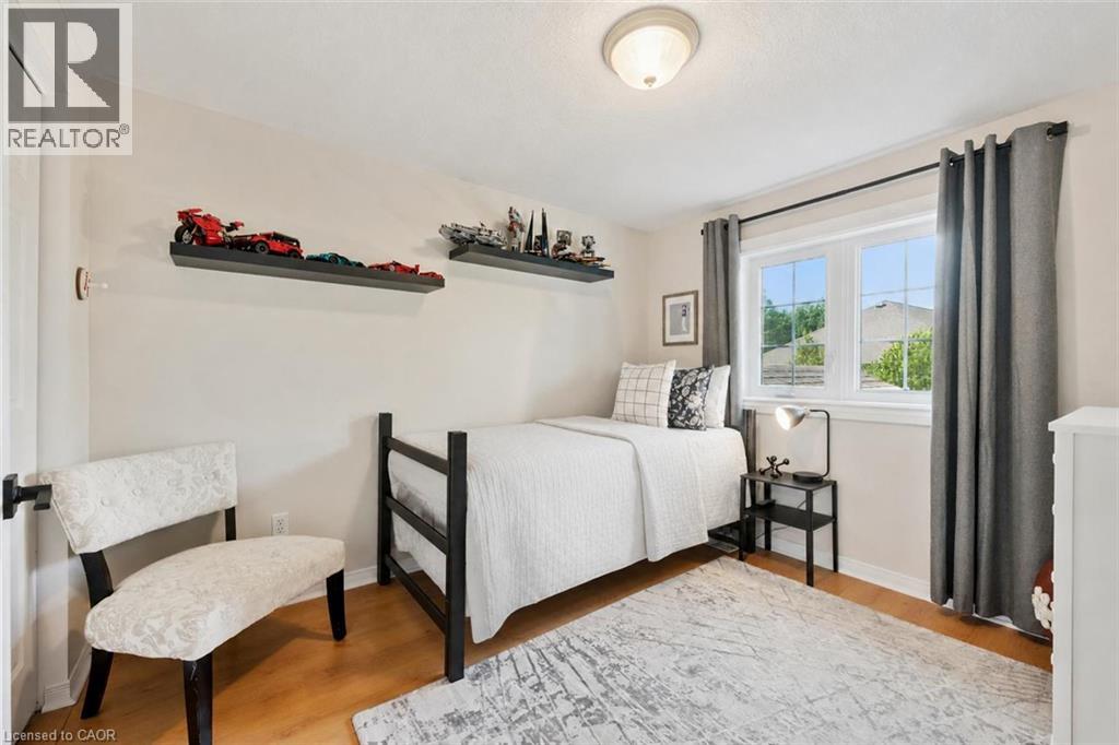 #21 31 SCHRODER Crescent - 14