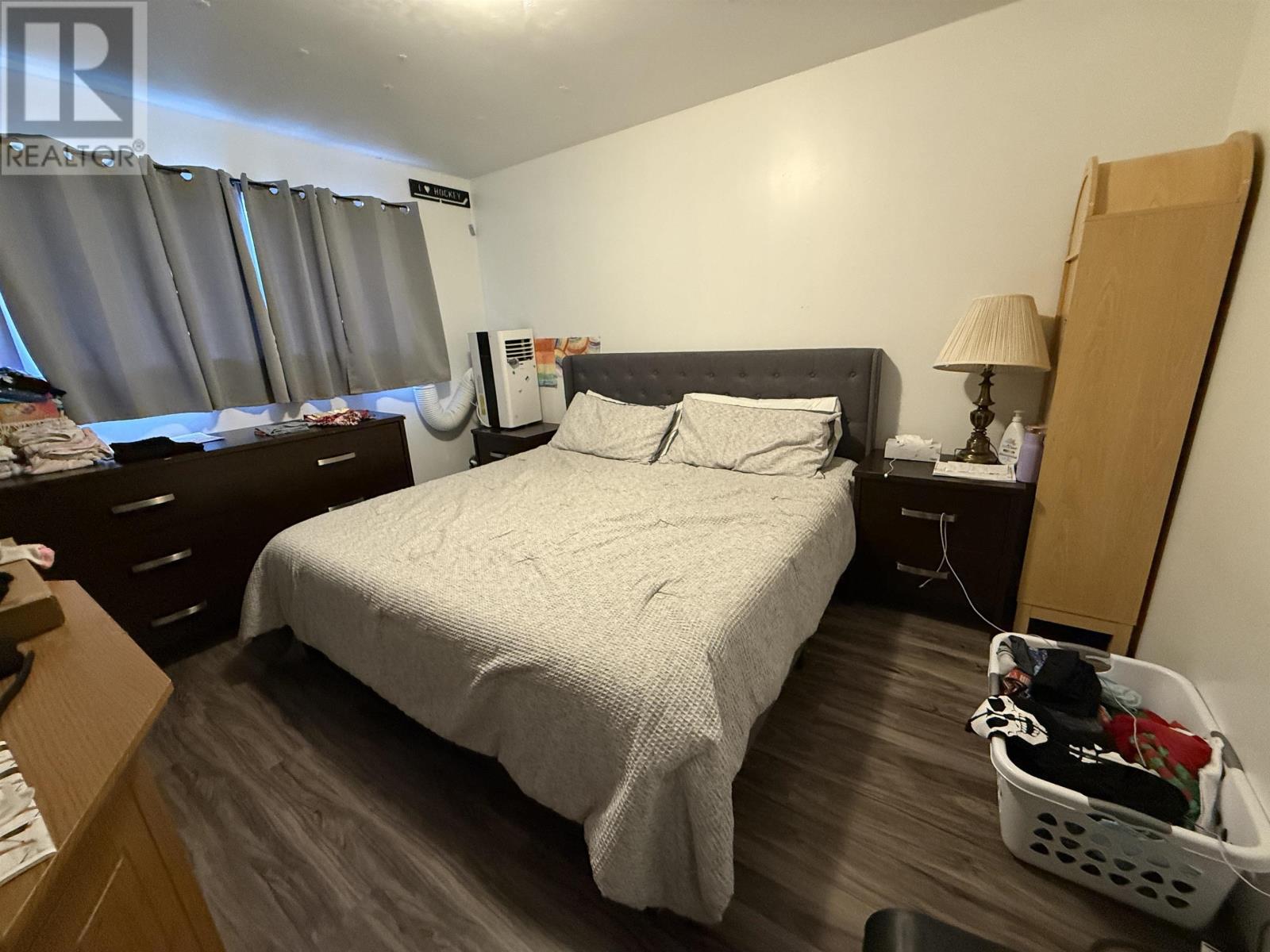 24 Elvis AVE - Image 8