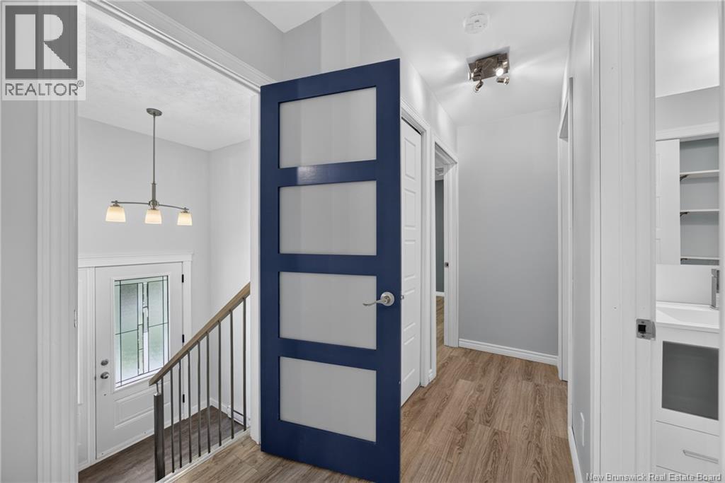 880 Glengarry Place - 12
