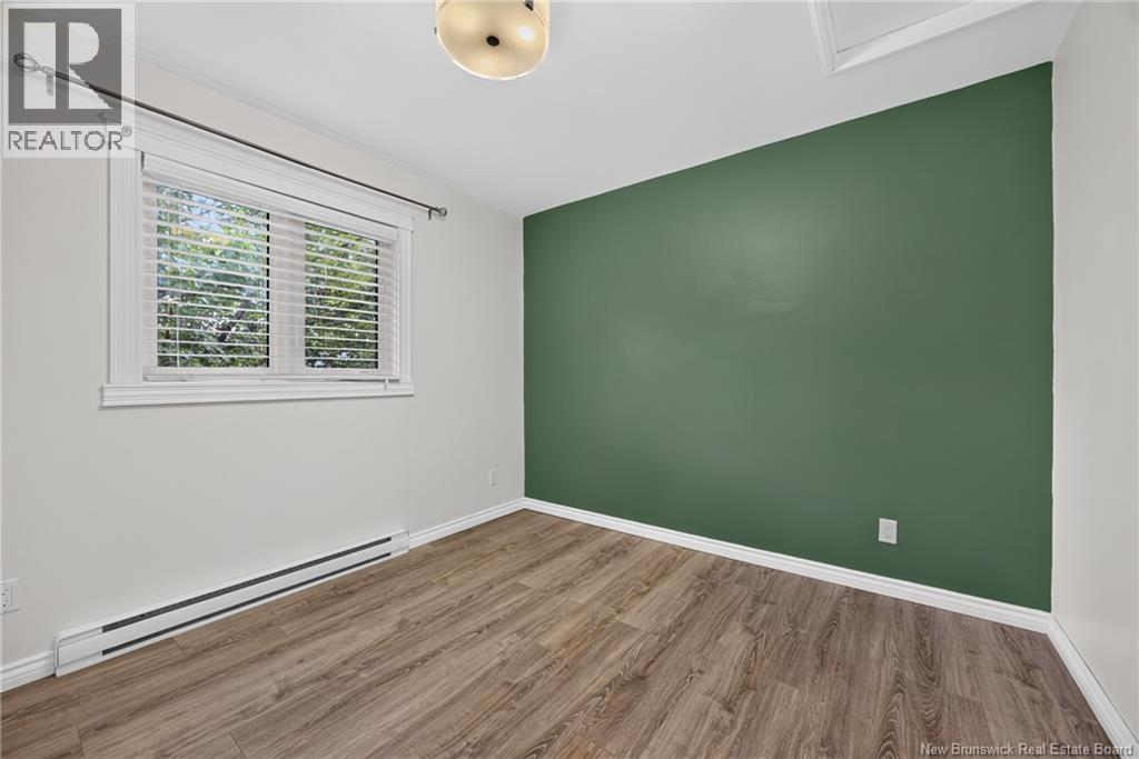 880 Glengarry Place - Image 16