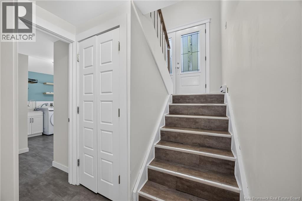 880 Glengarry Place - Image 17