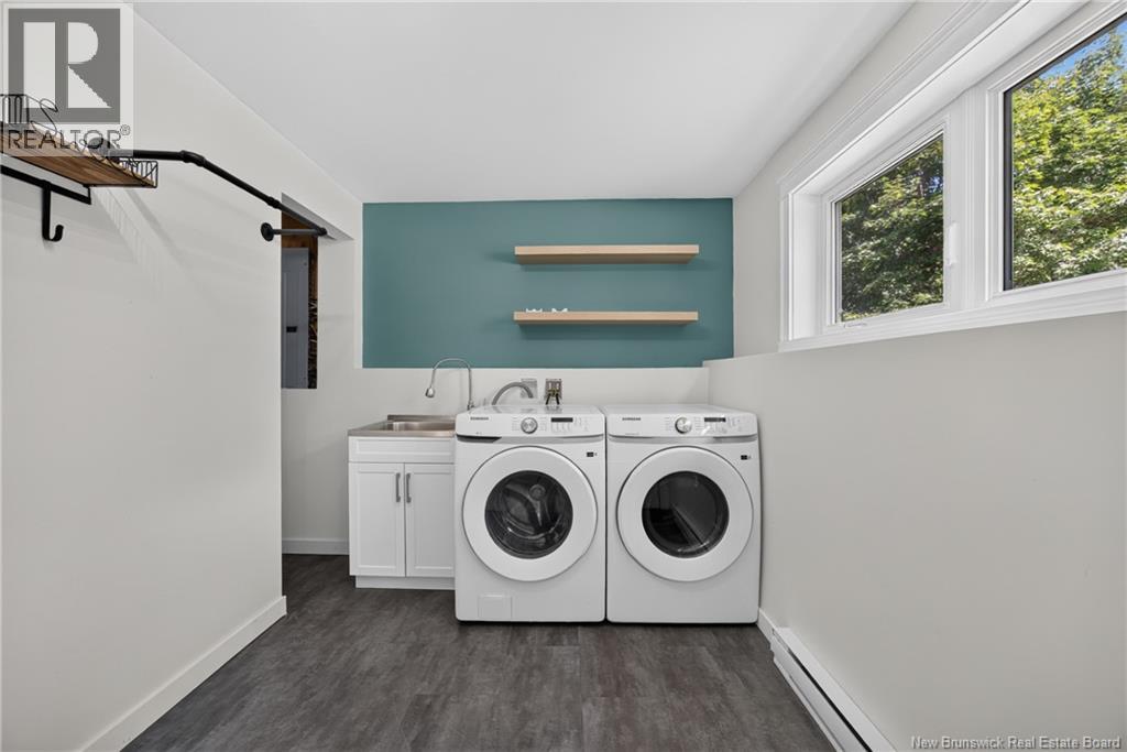 880 Glengarry Place - Image 20