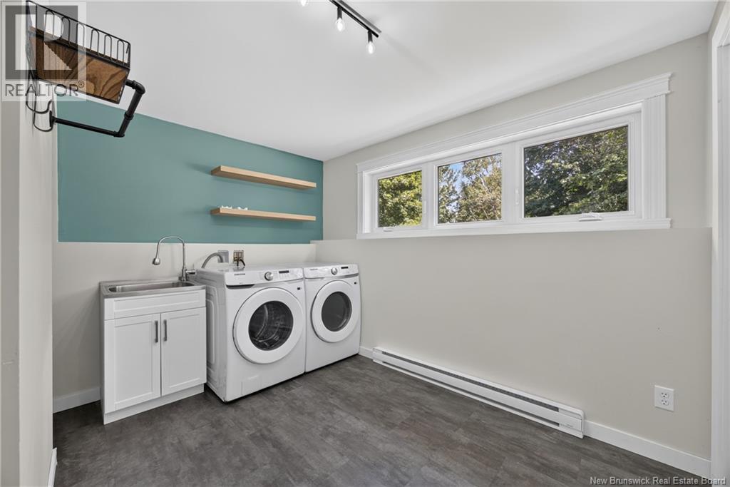 880 Glengarry Place - 21