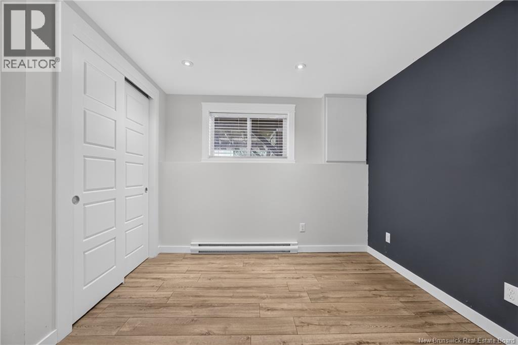 880 Glengarry Place - 26