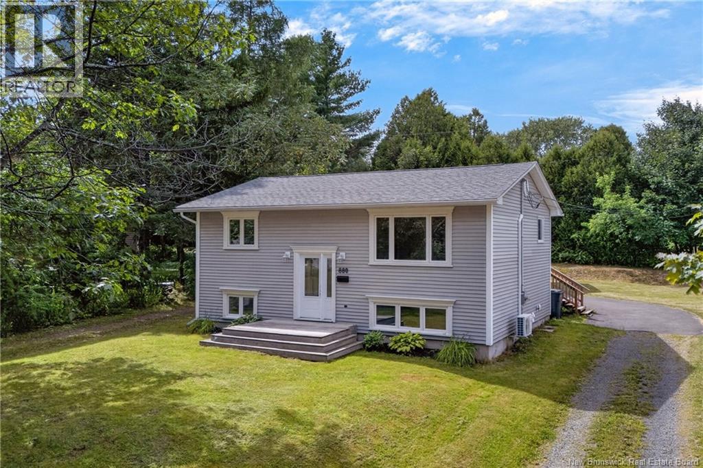 880 Glengarry Place - Image 39