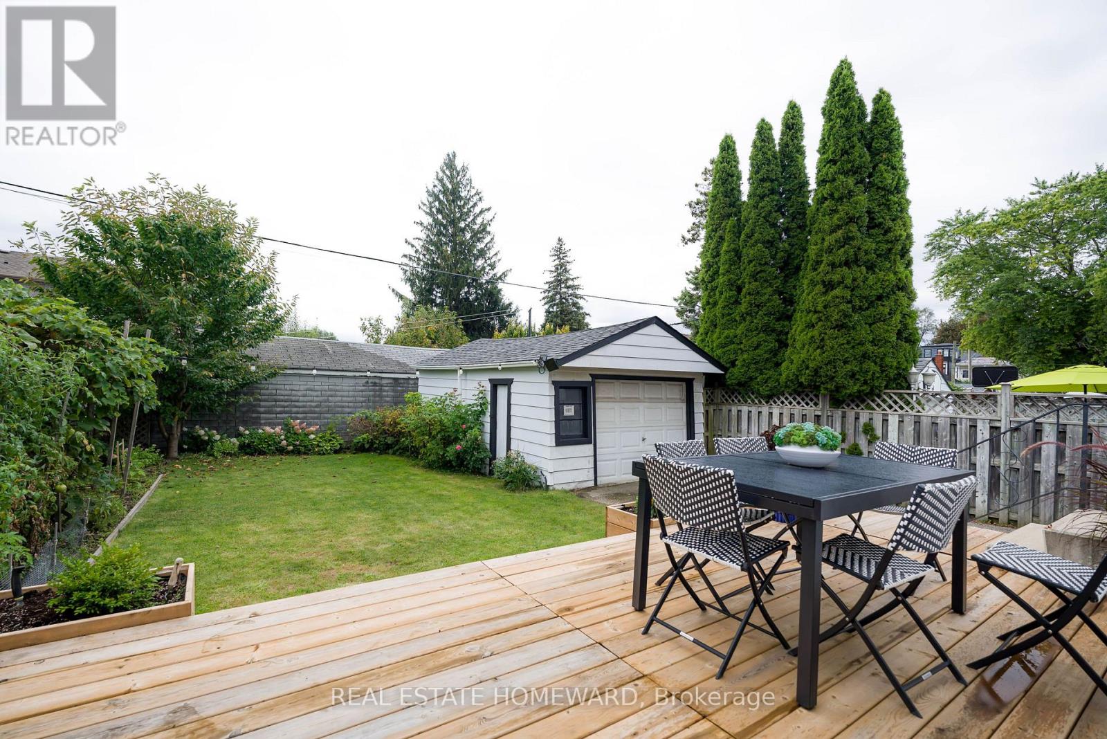 35 MEMORIAL PARK AVENUE - 24