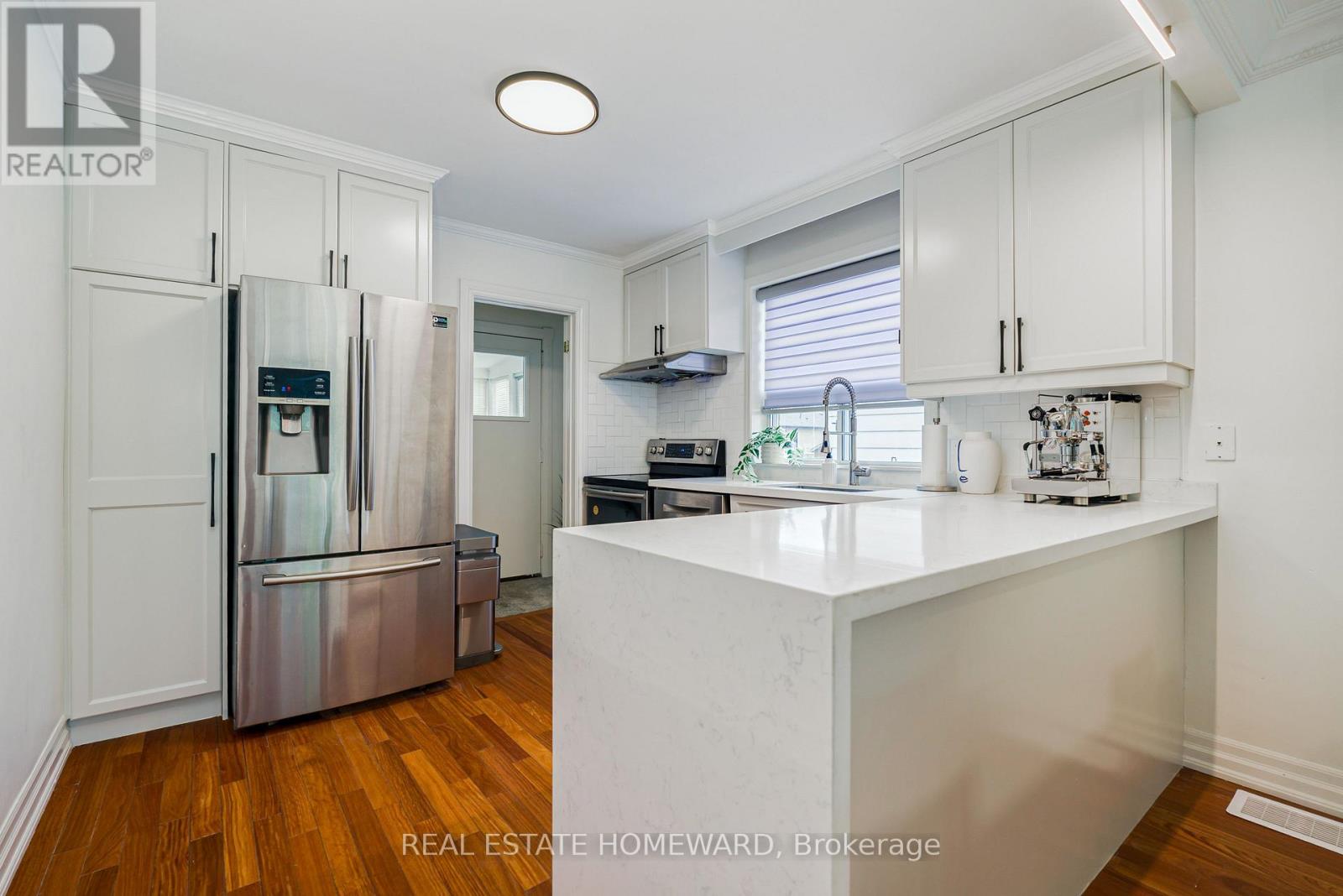 35 MEMORIAL PARK AVENUE - 6