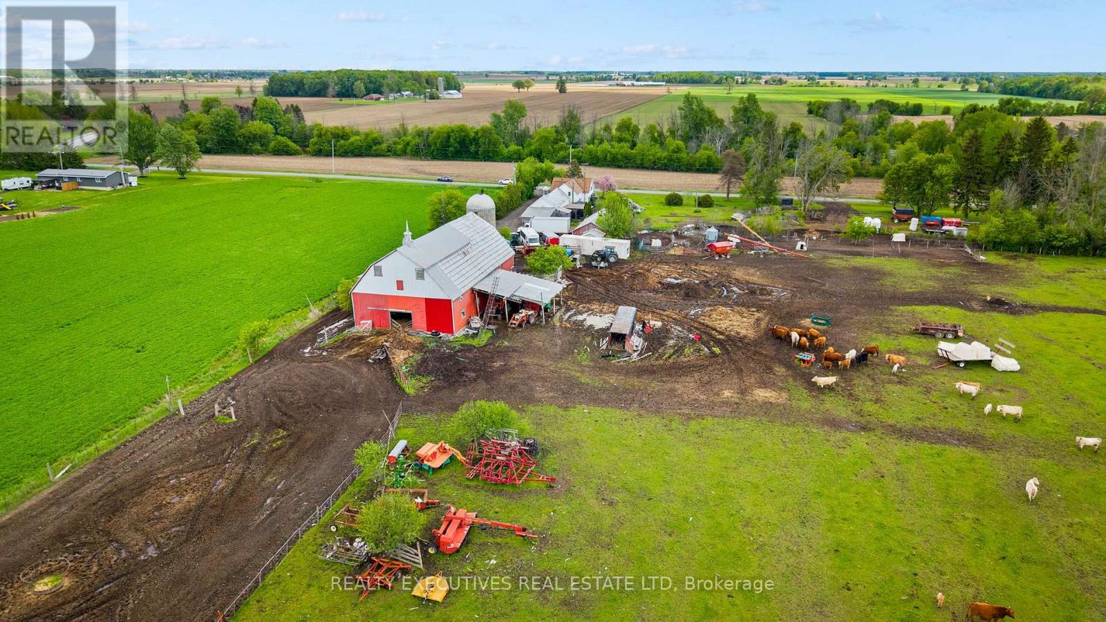 12689 RIVER ROAD - Image 43