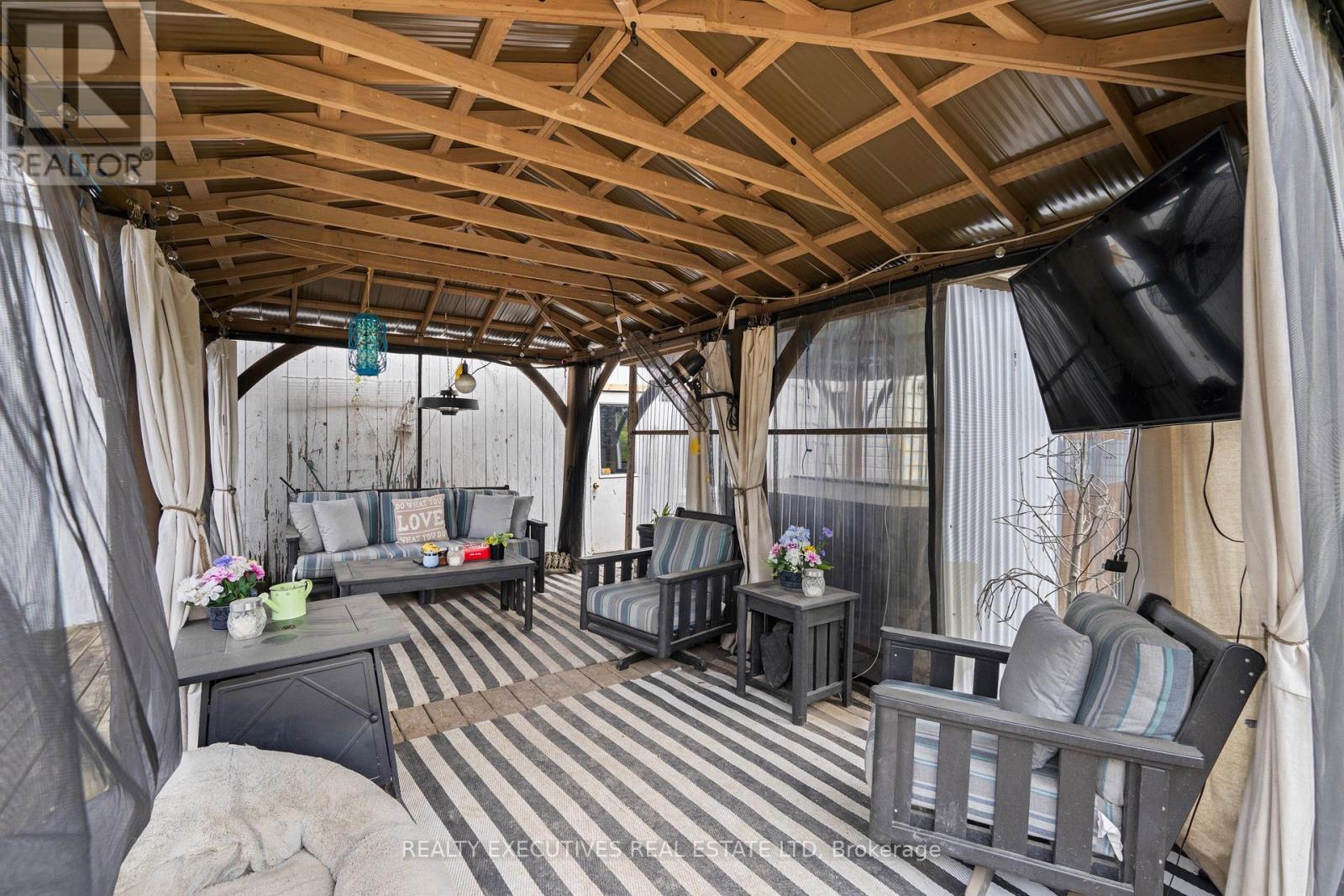 12689 RIVER ROAD - Image 46