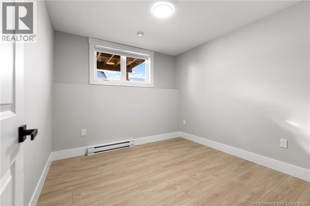 24 Violet Street - Image 25