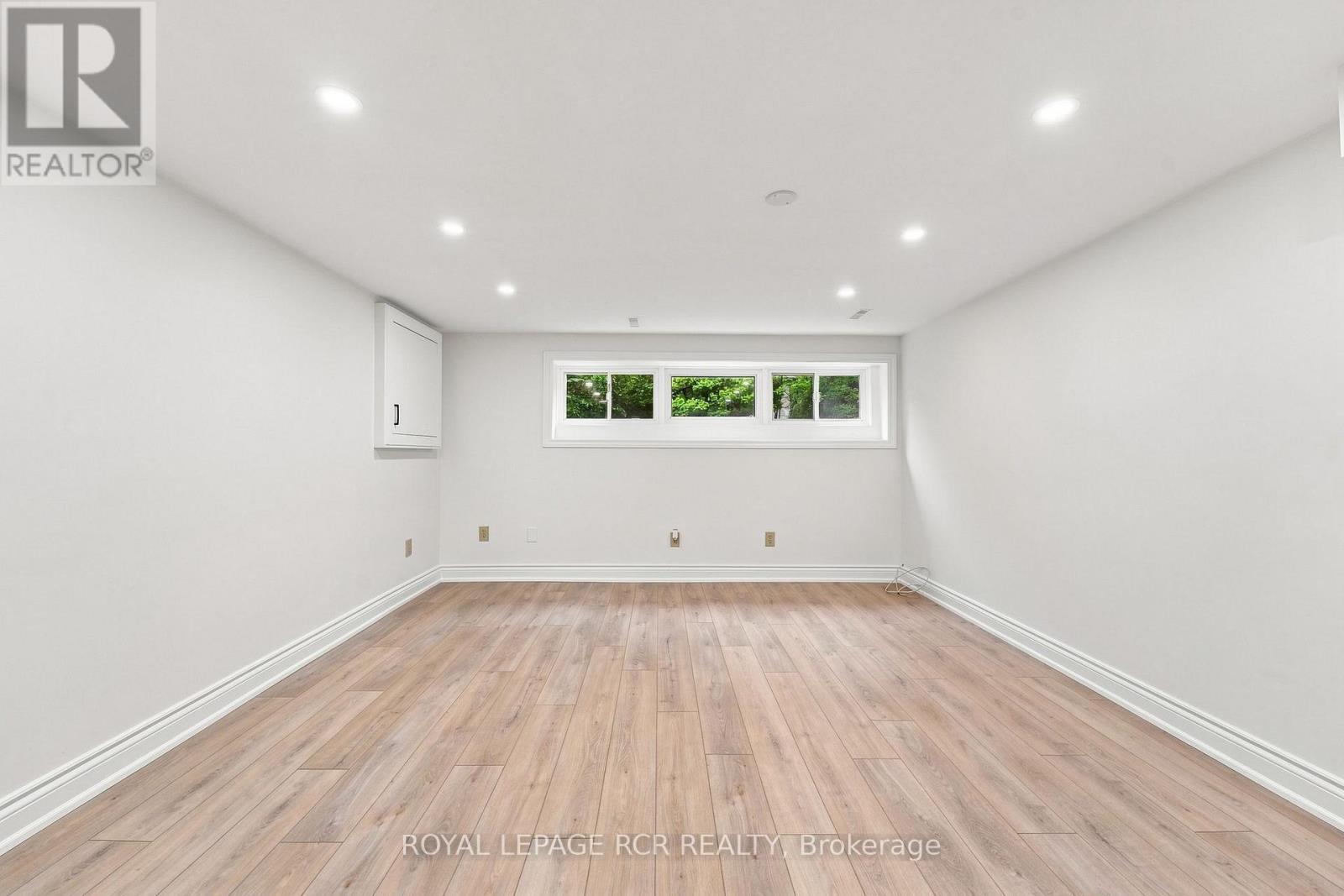 101 HILL DRIVE - 32
