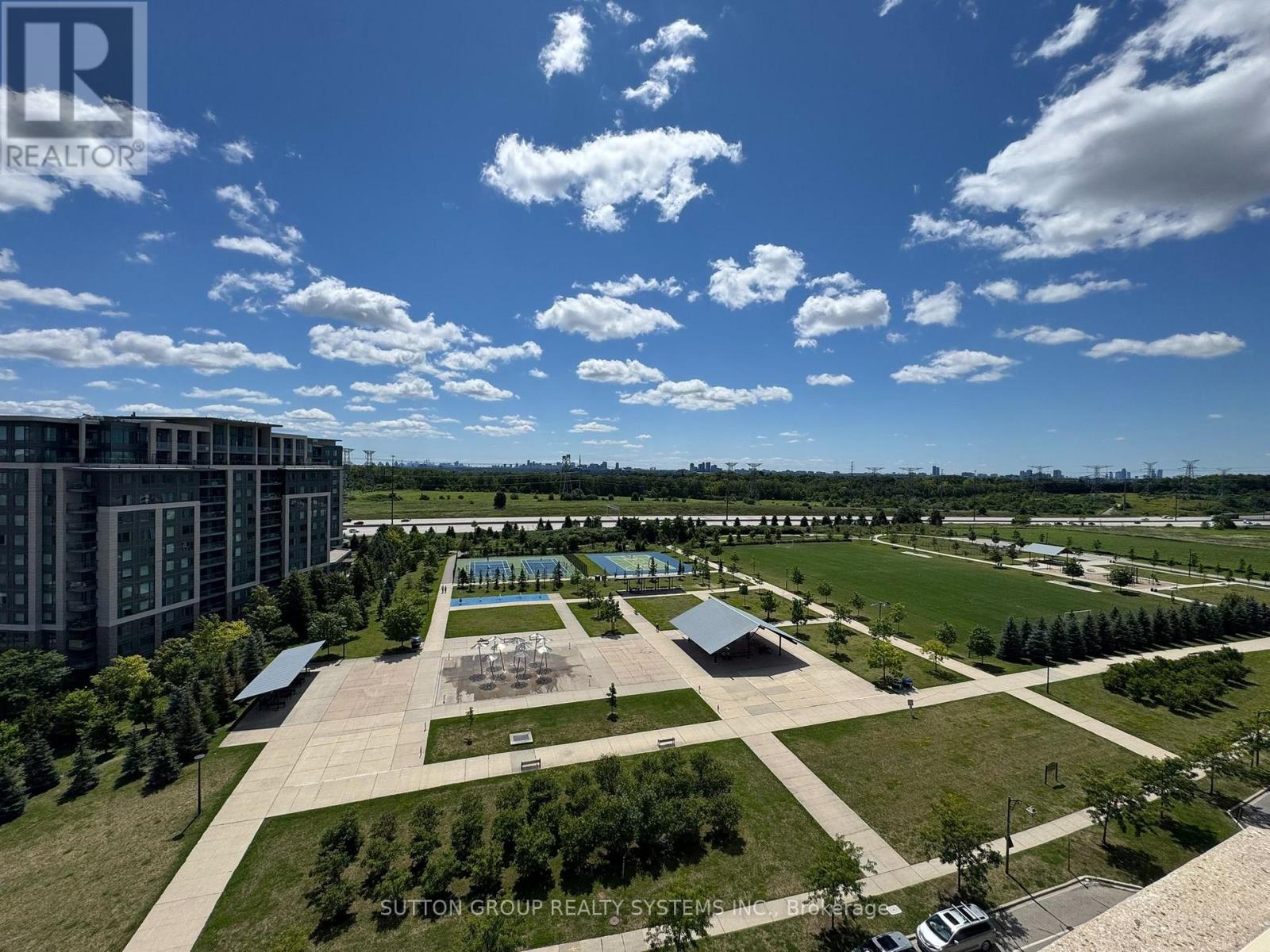 #LPH5 39 GALLERIA PARKWAY - 19