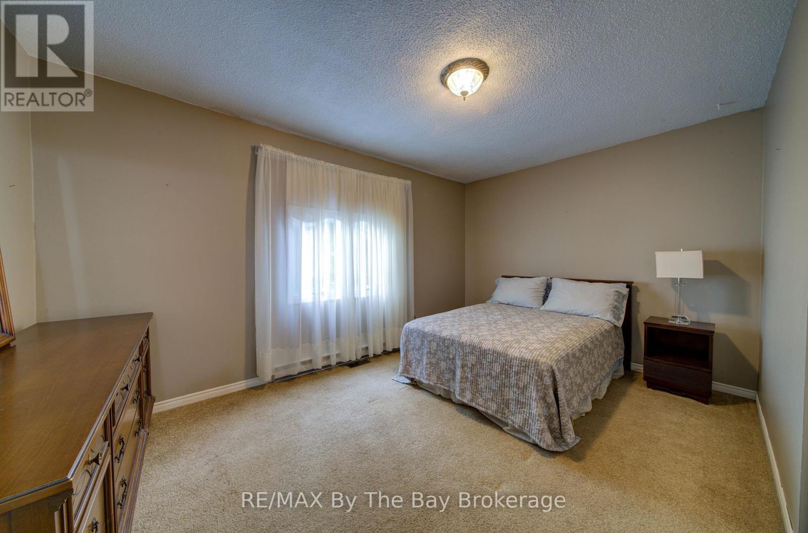 93 FREDERICK DRIVE - Image 21