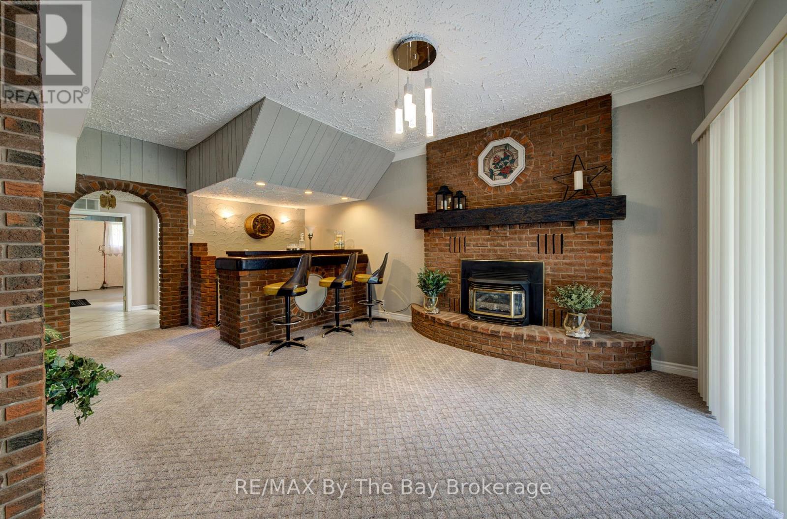 93 FREDERICK DRIVE - Image 28