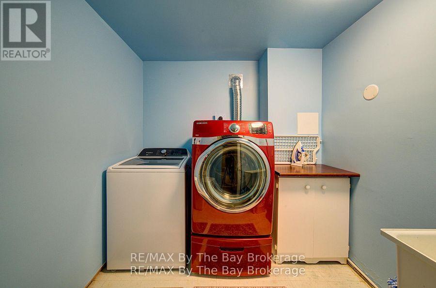93 FREDERICK DRIVE - Image 33