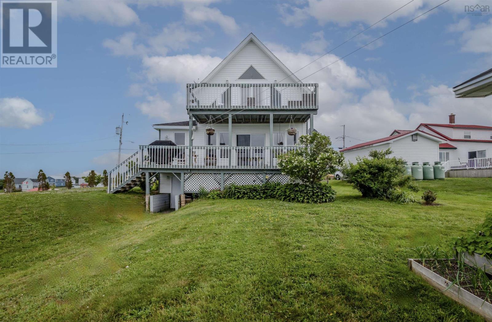 Property 5 of 48 of 36 Seaview Drive