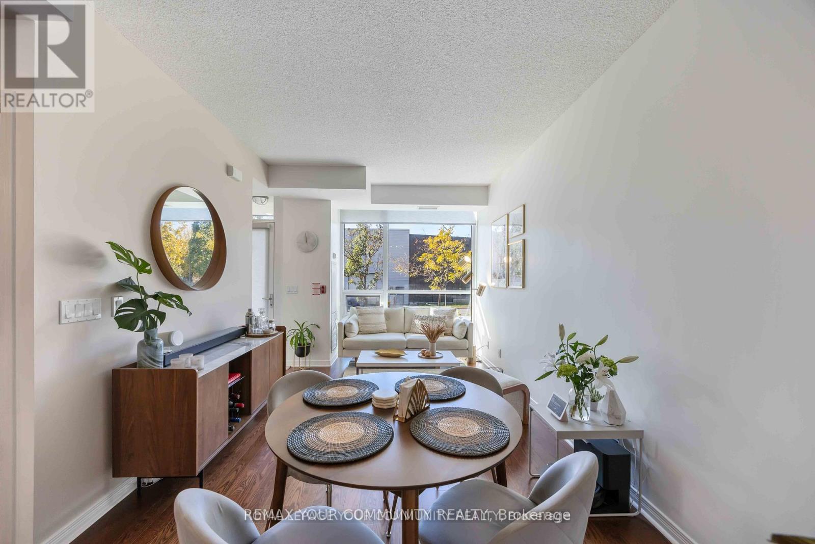 #102 15 LEGION ROAD - 16