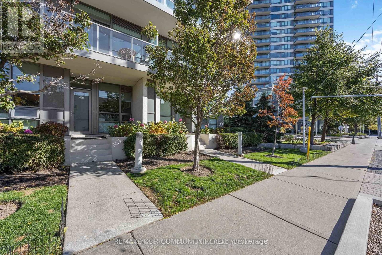 #102 15 LEGION ROAD - 2