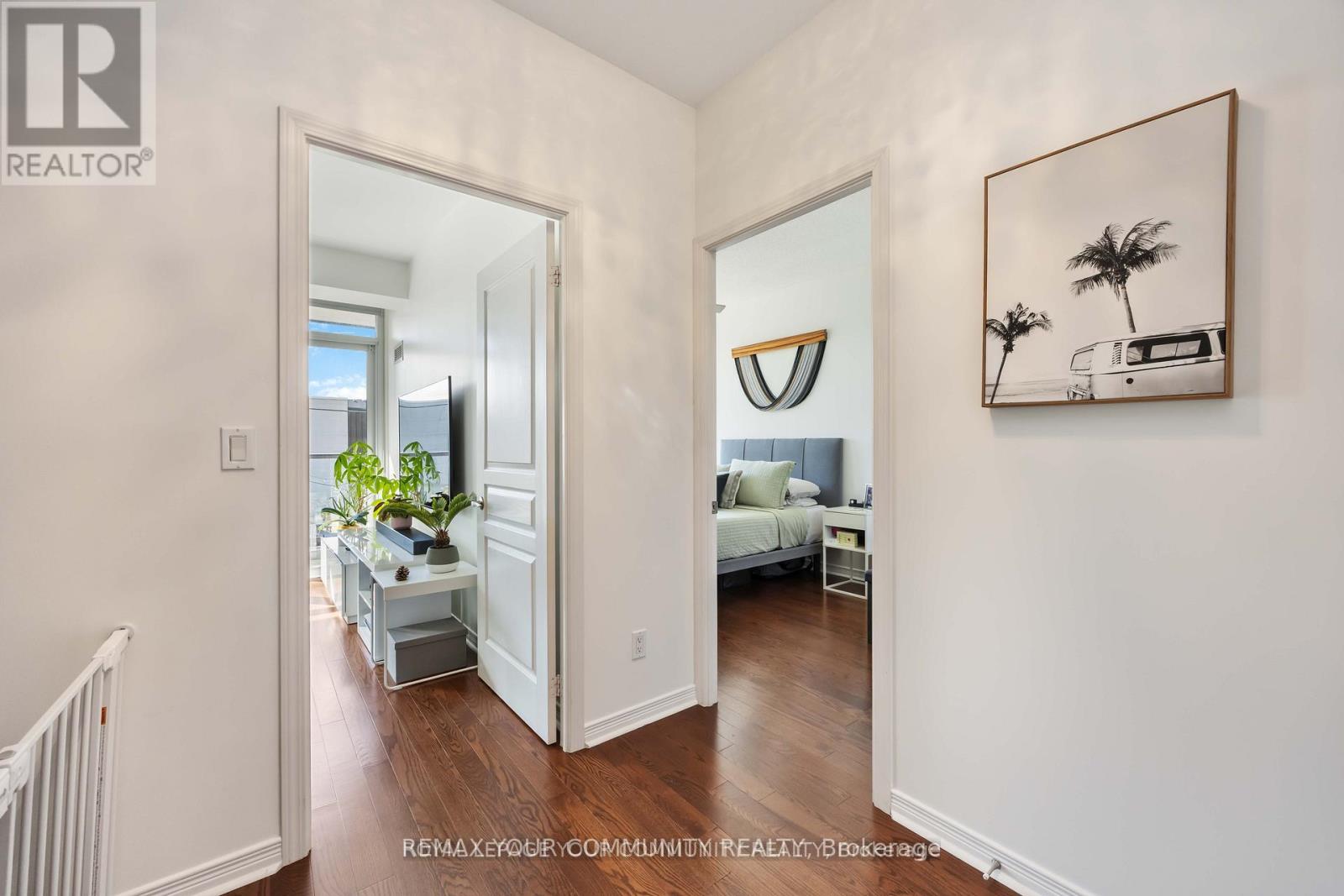 #102 15 LEGION ROAD - 23