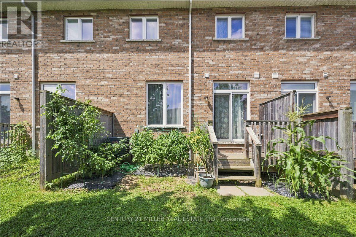 #30 90 RAYMOND ROAD - 23