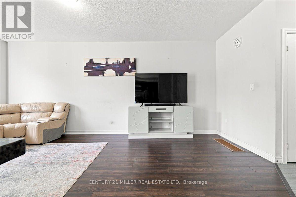 #30 90 RAYMOND ROAD - 24
