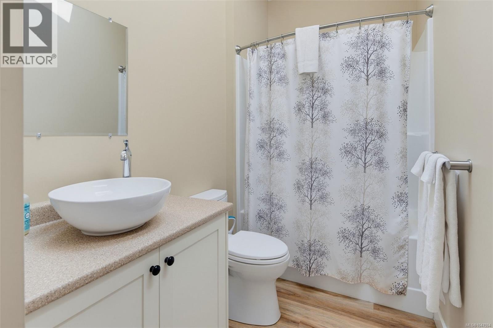 232 6596 Baird Rd, Port Renfrew