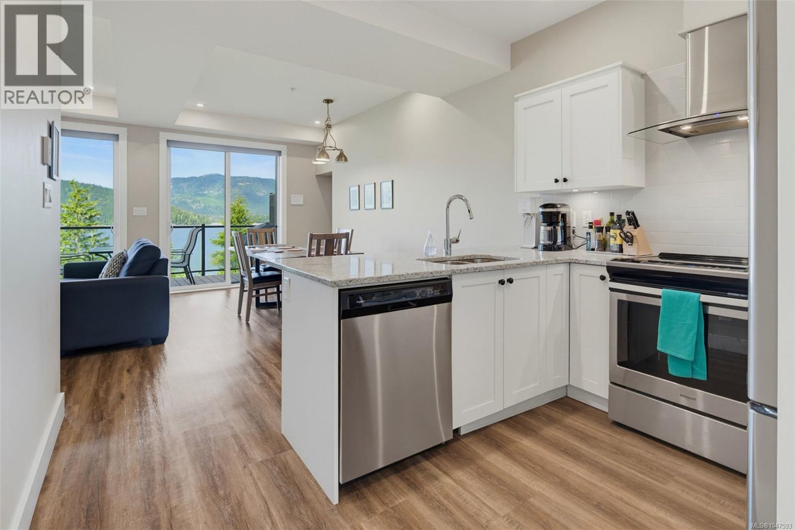 208B 6596 Baird Rd, Port Renfrew