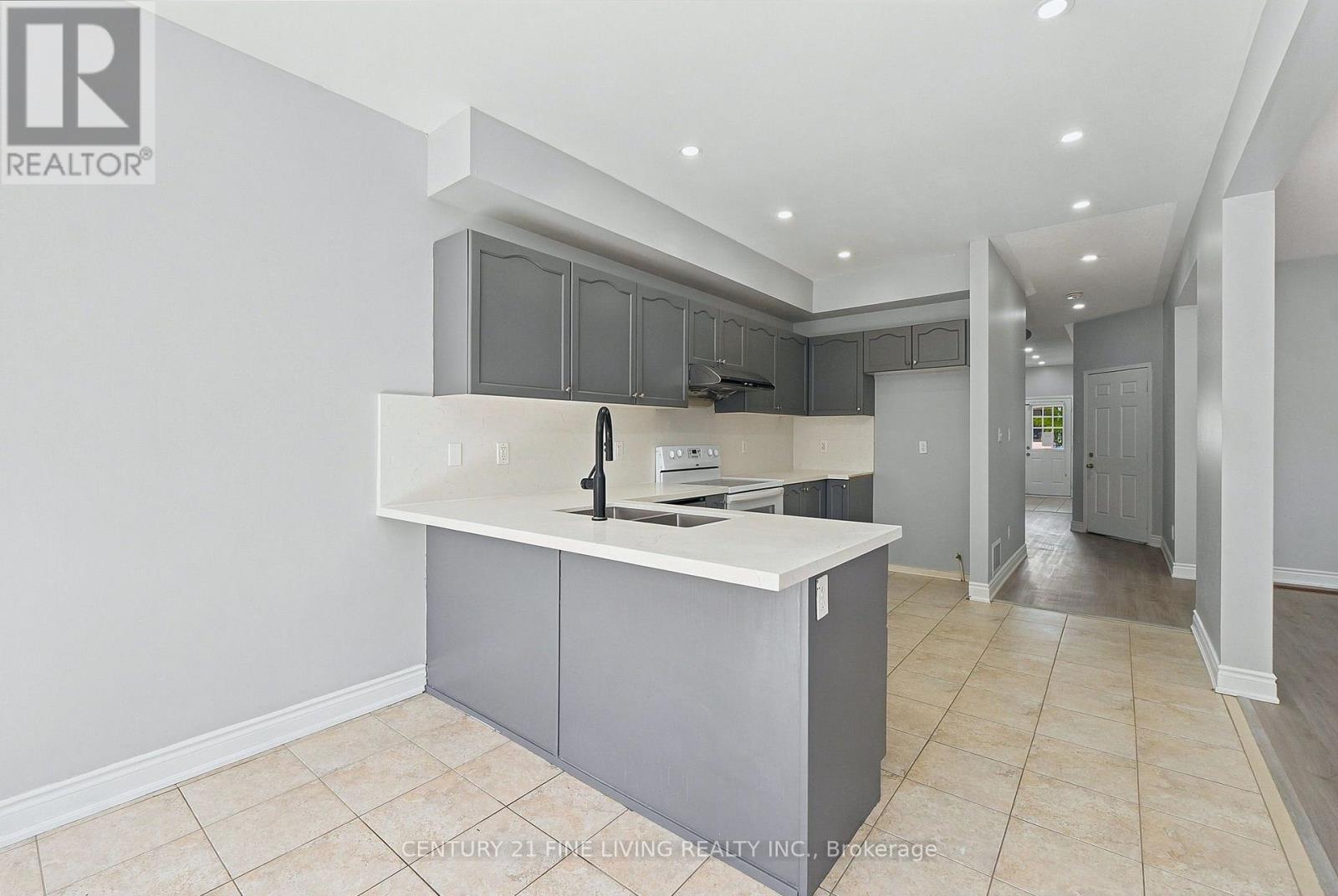 92 GULFBROOK CIRCLE - 10