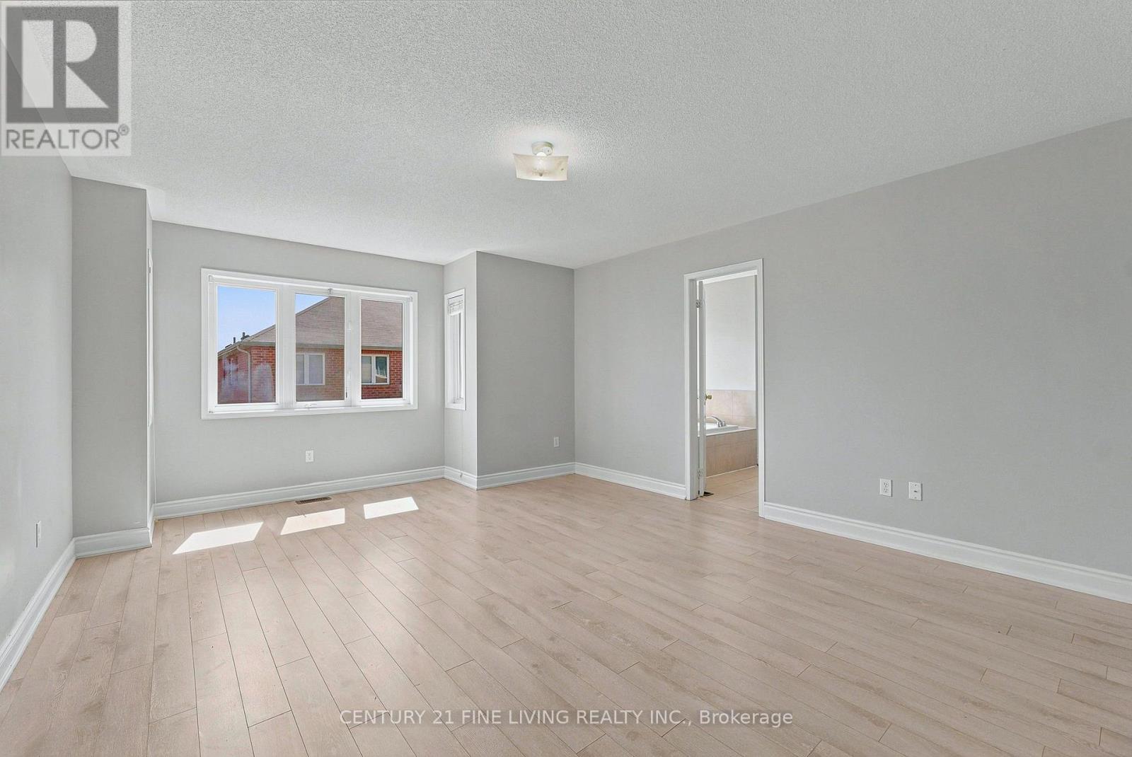 92 GULFBROOK CIRCLE - Image 17
