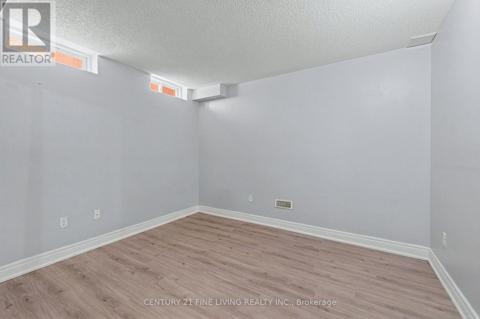 92 GULFBROOK CIRCLE - 29