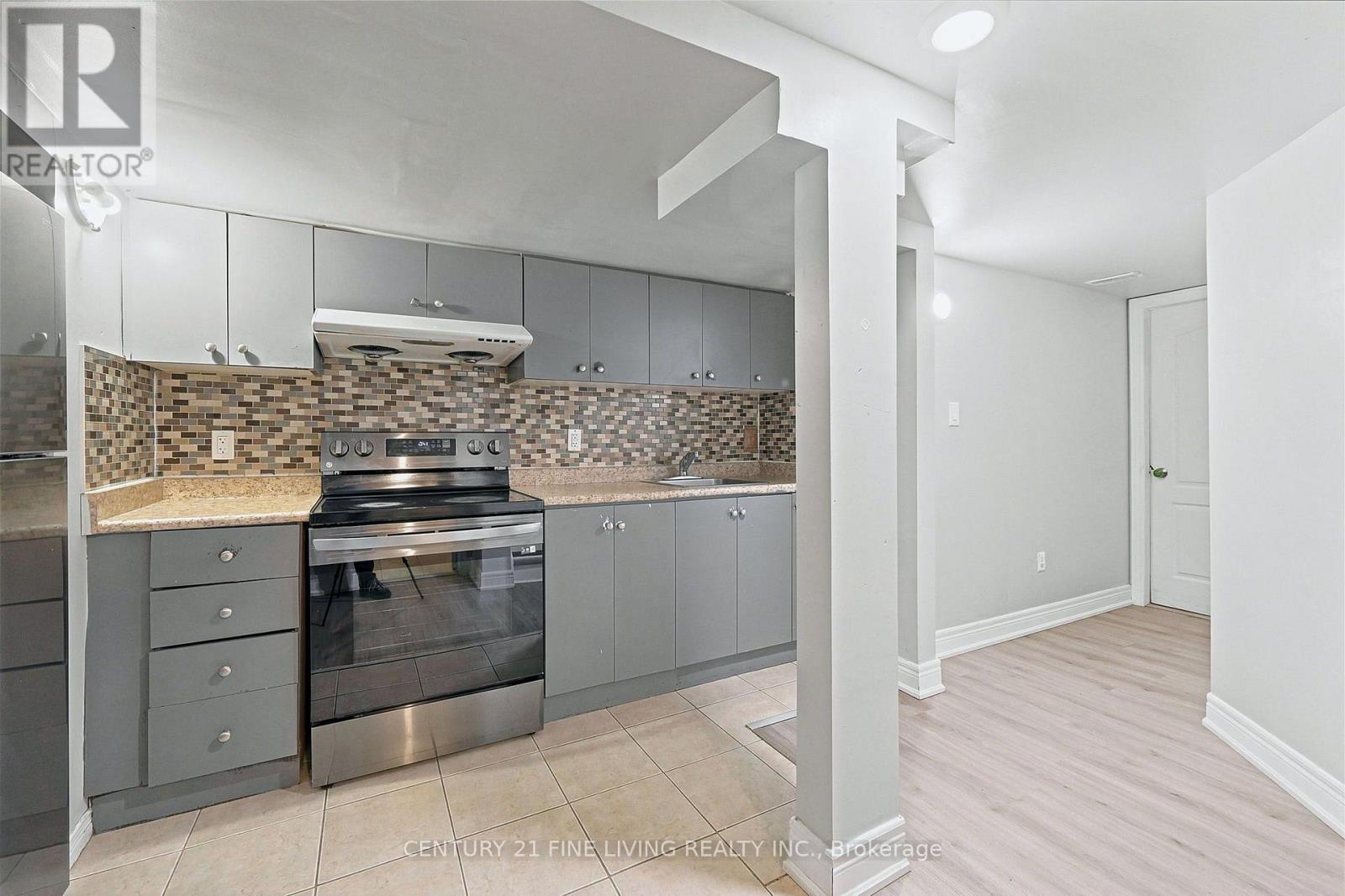 92 GULFBROOK CIRCLE - 25
