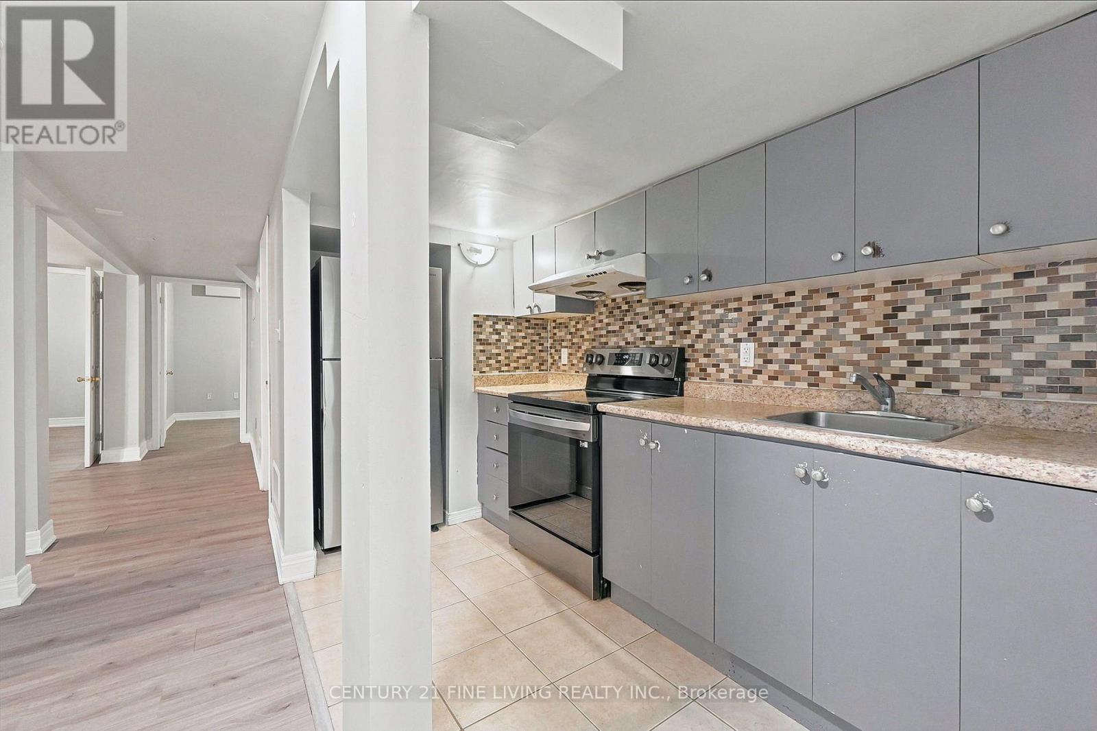 92 GULFBROOK CIRCLE - 24