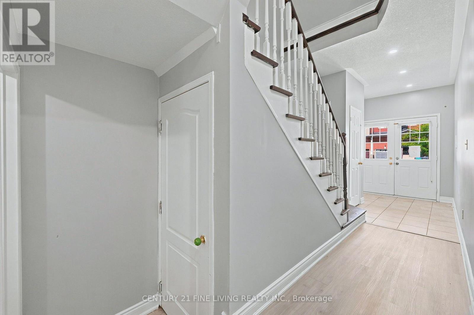 92 GULFBROOK CIRCLE - 4