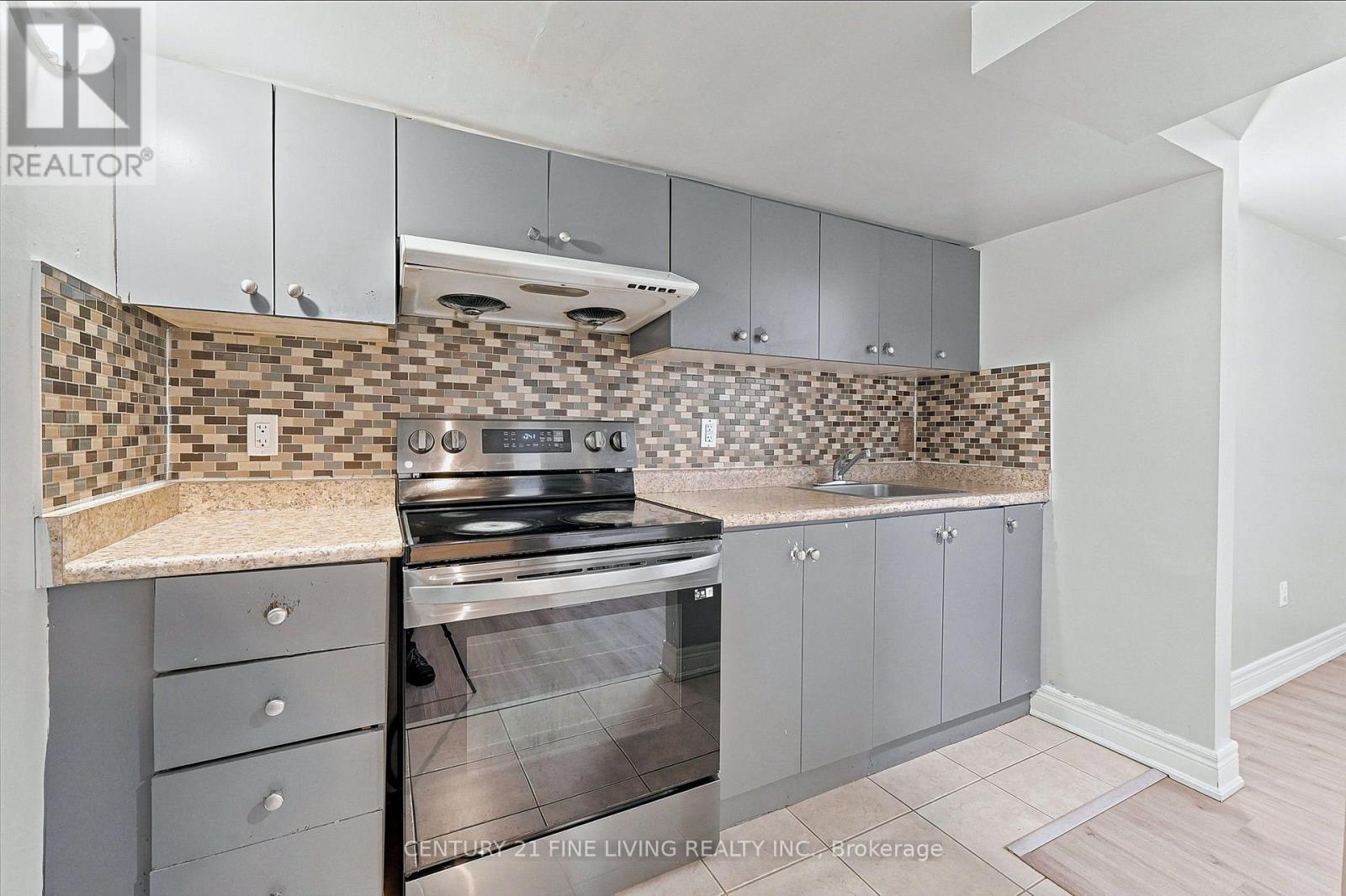 92 GULFBROOK CIRCLE - 26