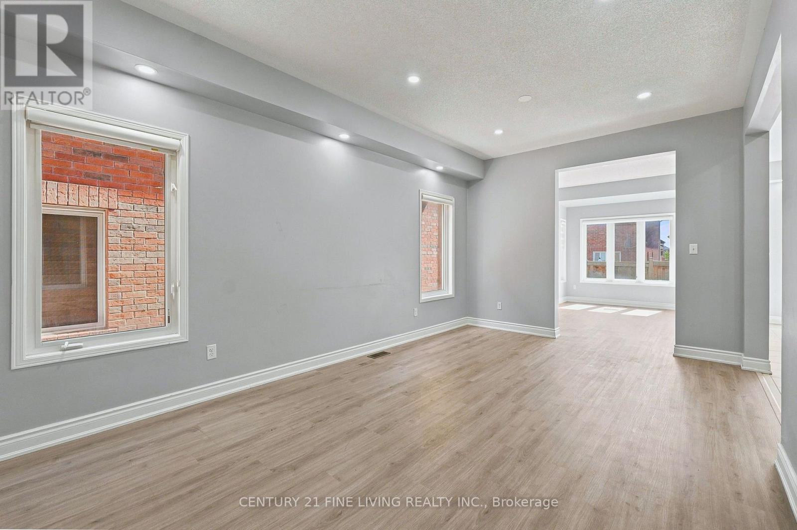 92 GULFBROOK CIRCLE - 5