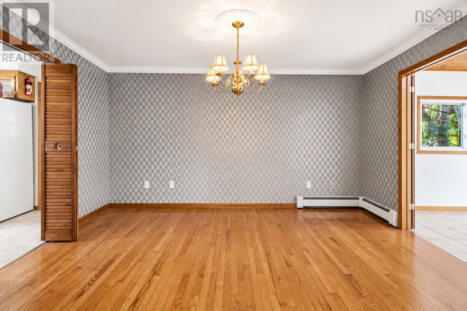 Property 15 of 50 of 48 Briarwood Crescent