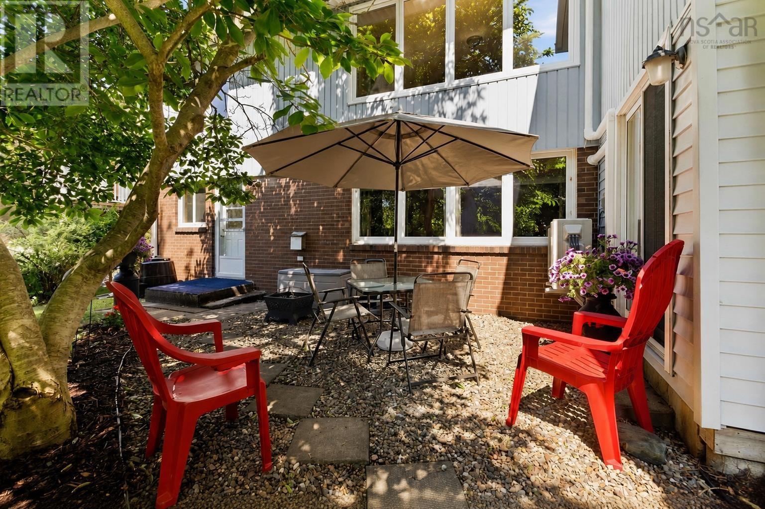 48 Briarwood Crescent - 44