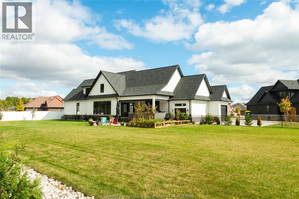 36 YORK BOULEVARD - 35