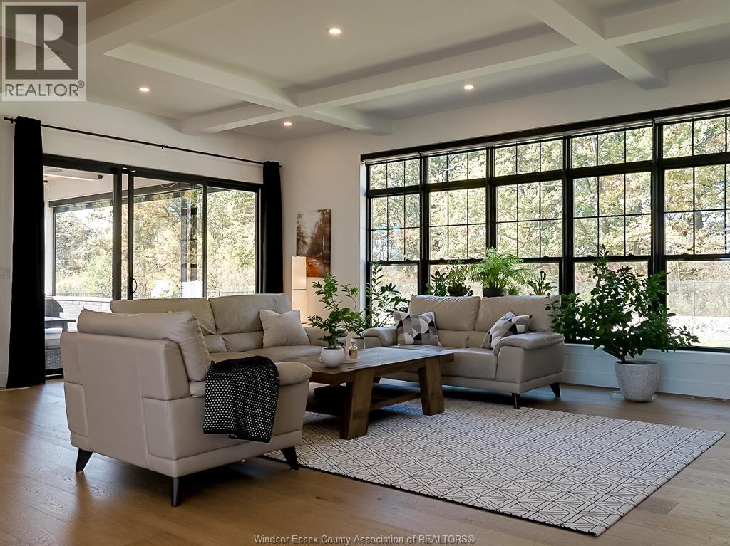 36 YORK BOULEVARD - 5