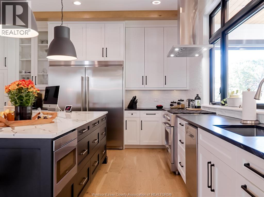 36 YORK BOULEVARD - Image 7