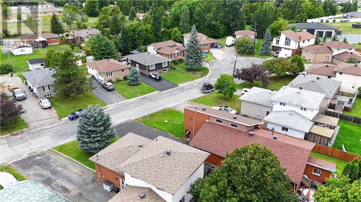 10 Firmin Court - Image 4