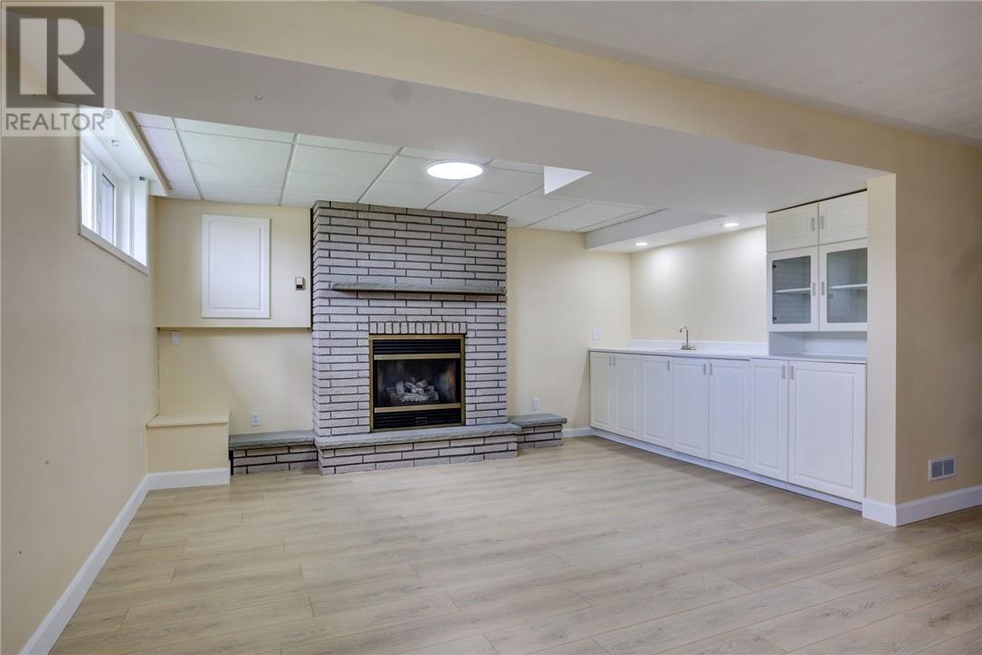 4078 Frost Avenue - Image 18