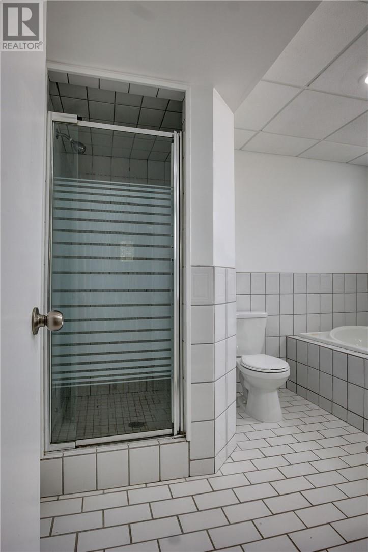 4078 Frost Avenue - Image 20