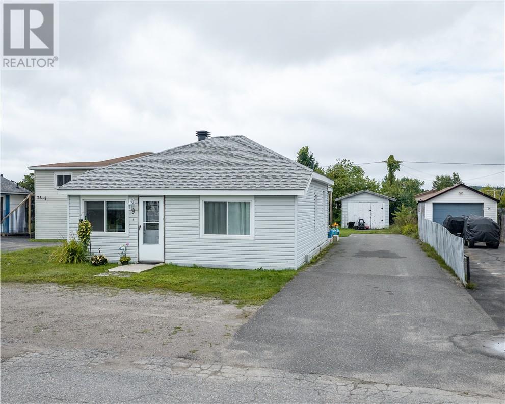 9 Clyde Street - 16