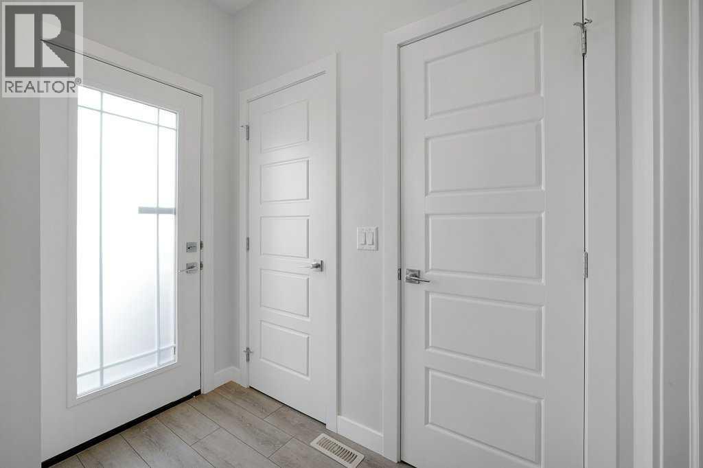 20 Amblefield Avenue NW - 16