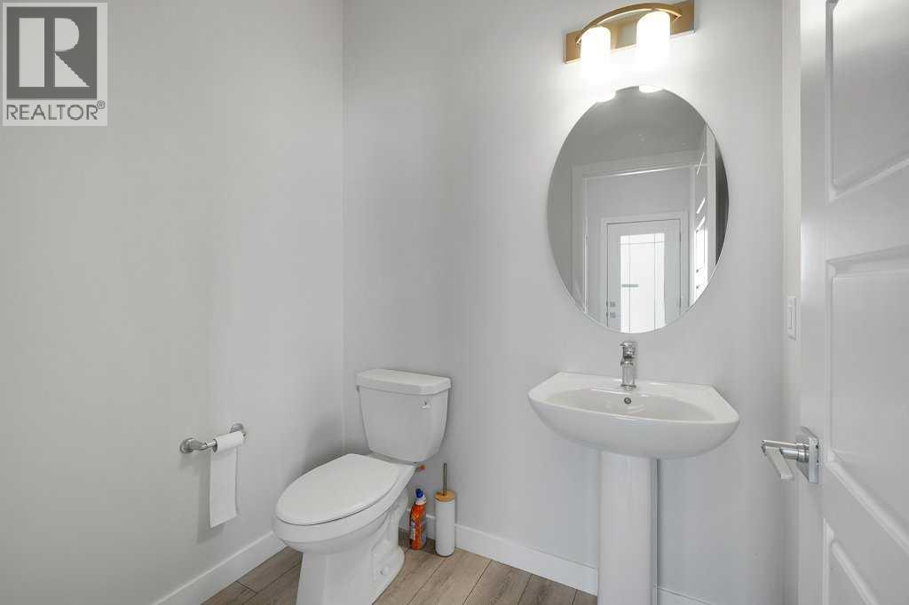 20 Amblefield Avenue NW - 17