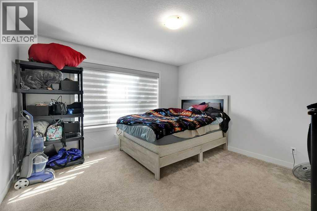 20 Amblefield Avenue NW - 20